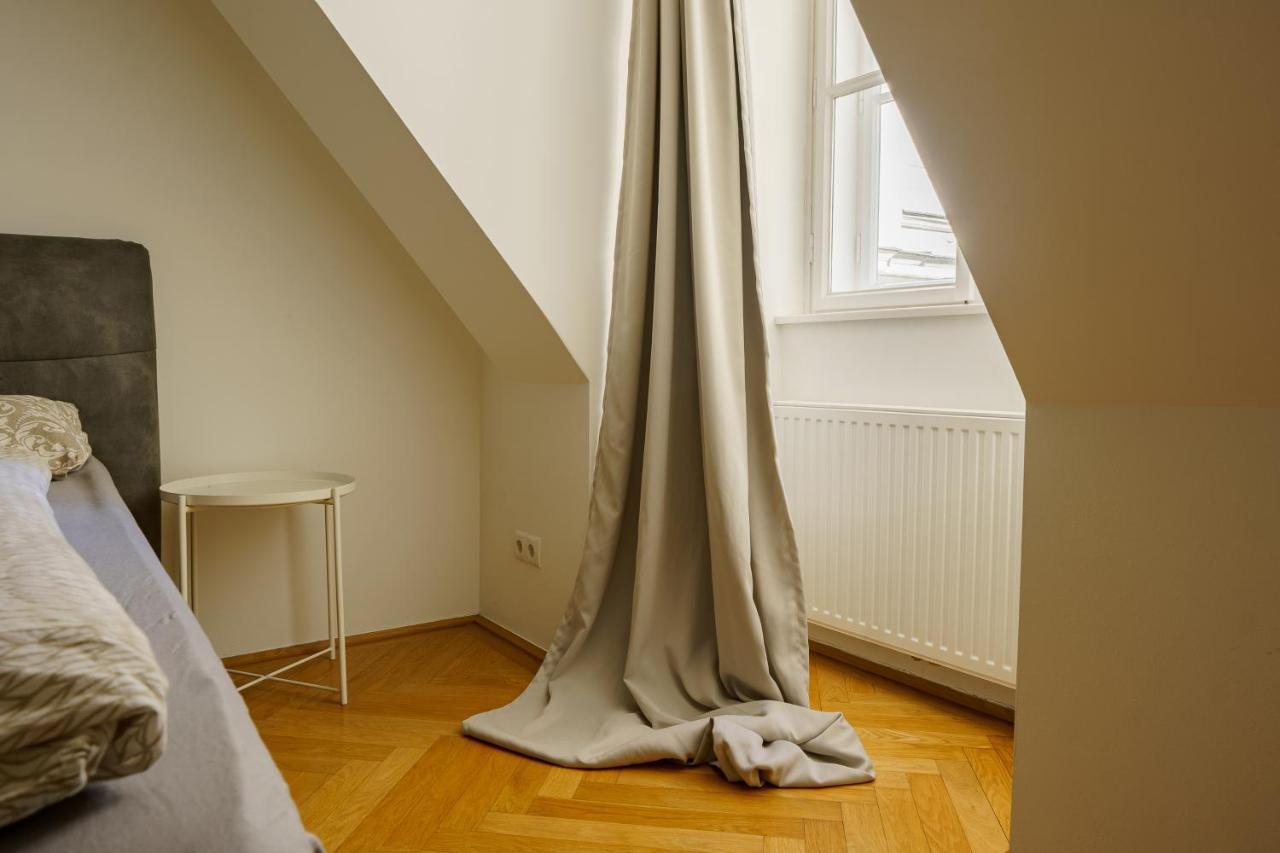 Comfort - Stephansdom Apartment